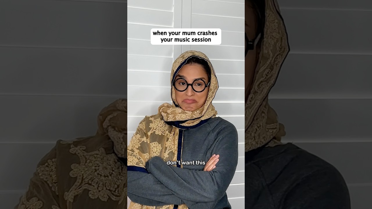 when your mum crashes your music session 🤪🤪🤪 (idea cred: @connorprice) #newmusic