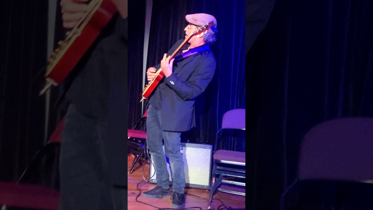 Berklee Professor's Epic Unheard Guitar Solo 🎸