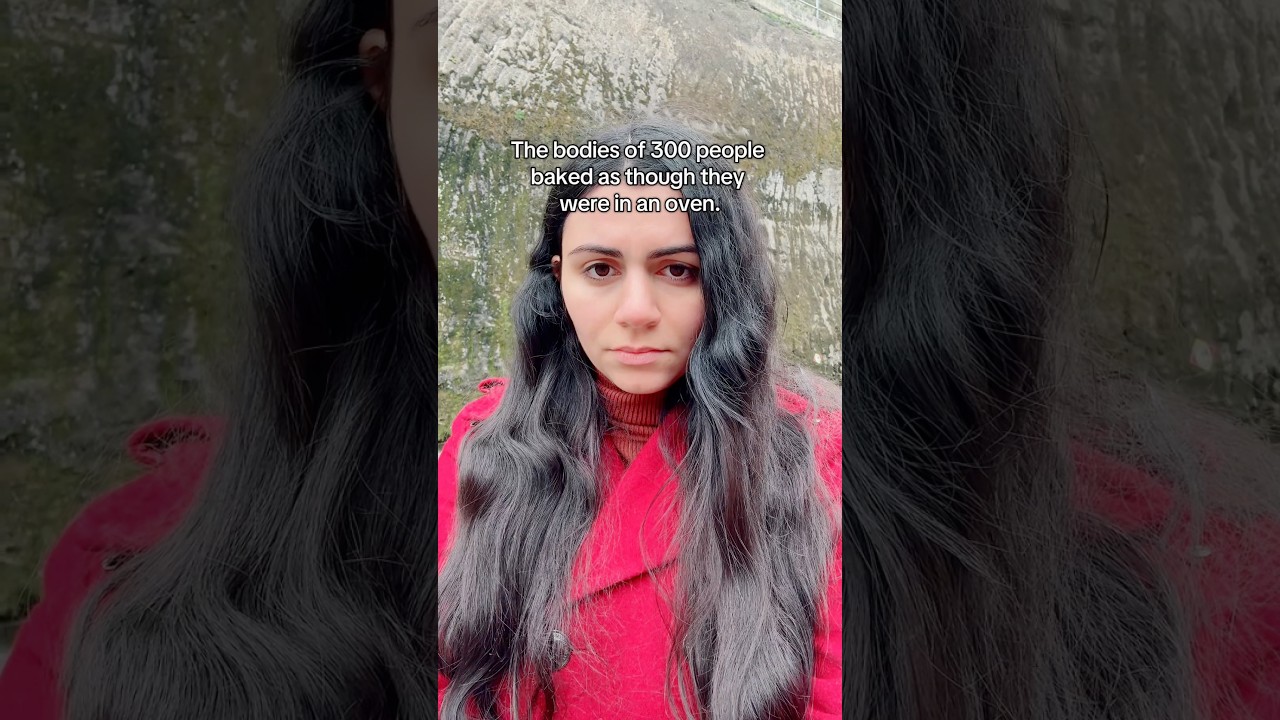 Discover the Haunting Ruins of Herculaneum & Pompeii 🏛️