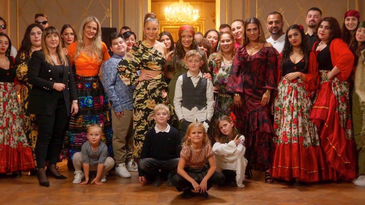 Dominika Mirgová & Friends: ŠUKAR GILI 🎶