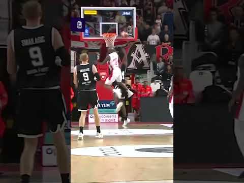 @ibsafarmaceutici5875 Top Performance: 17 pts e 4 rbs per Saliou Niang vs Varese 🔥#basketball