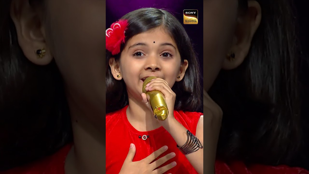 Shreya's Stunning Performance on Indian Idol 14 🎶 – You’ll Be Amazed! | #Shorts