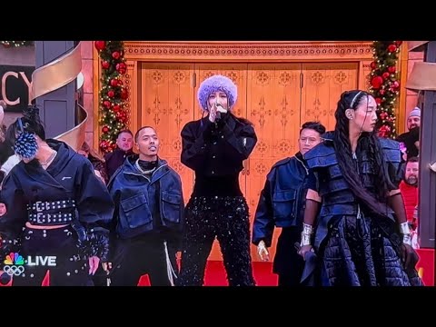 KPOP Demon Hunters HUNTR/X at Macy’s Parade 2025 🎤