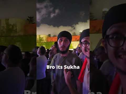 Guess who we just met at a diljit dosanjh concert in Hong kong 🤣🤣#punjabi #diljitdosanjh #justfriend