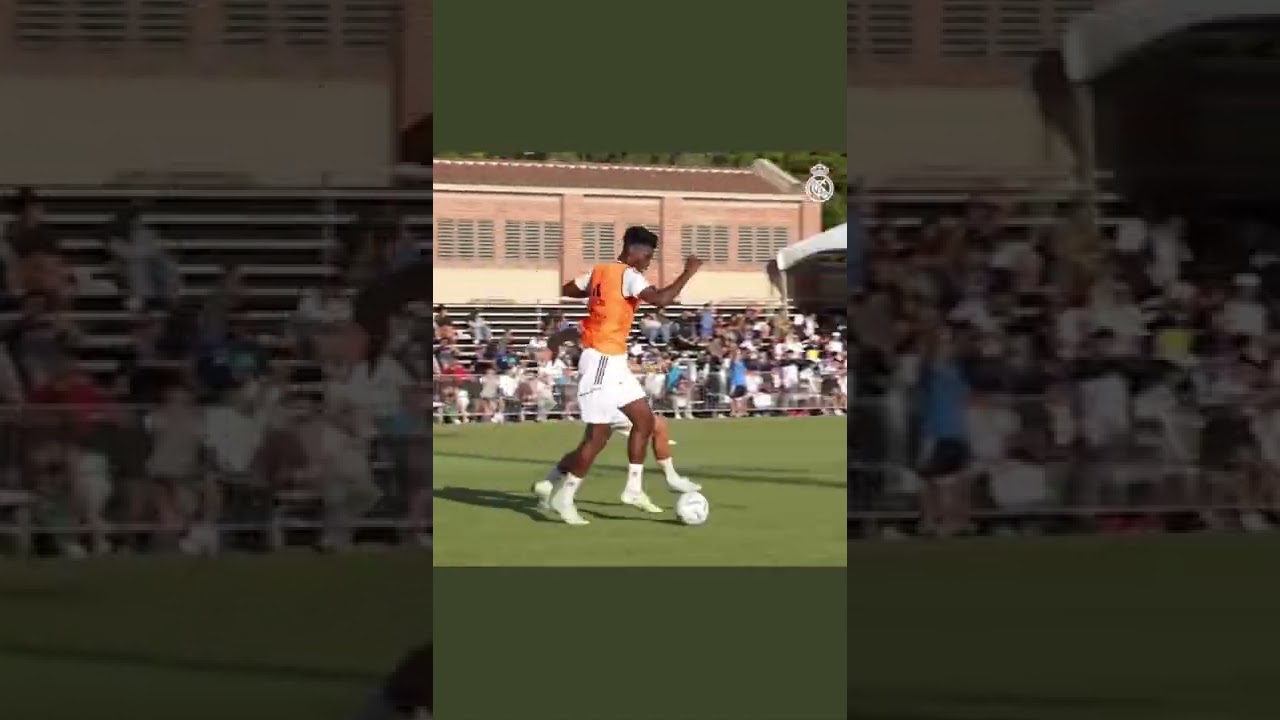 チュアメニの驚きのヒールシュート⚽