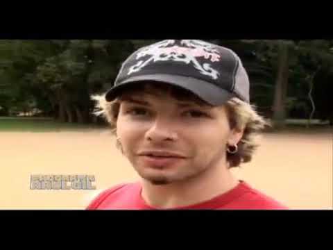 RADIOPOP Performs 'Sucesso Aqui Vou Eu' at Parque Ibirapuera