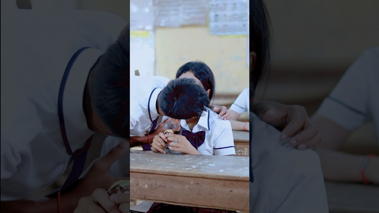 Waiting to Eat Together: Protecting My Friend from School Drama π½οΈ