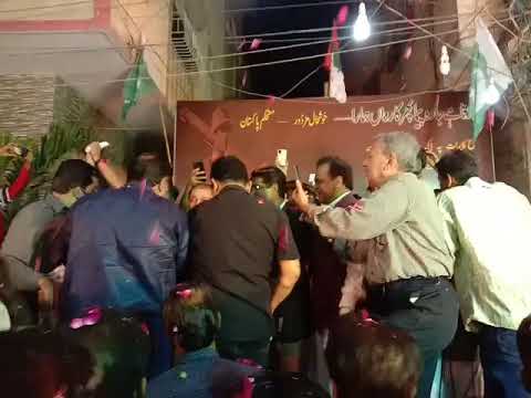 Welcome On Stage Dr:Farooq Sattar Bhai