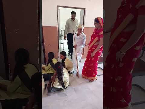 School में आये Mahatma Gandhi | विद्यालय में गाँधीजी | #gandhi #mahatmagandhi #vsss #shorts