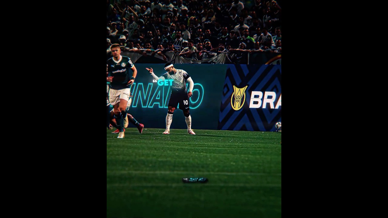 Memphis Depay's Incredible Strength πͺ