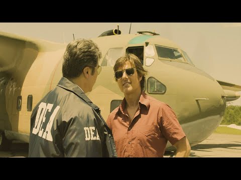 American Made (2017) Tom Cruise Hollywood Movie Explained in HINDI