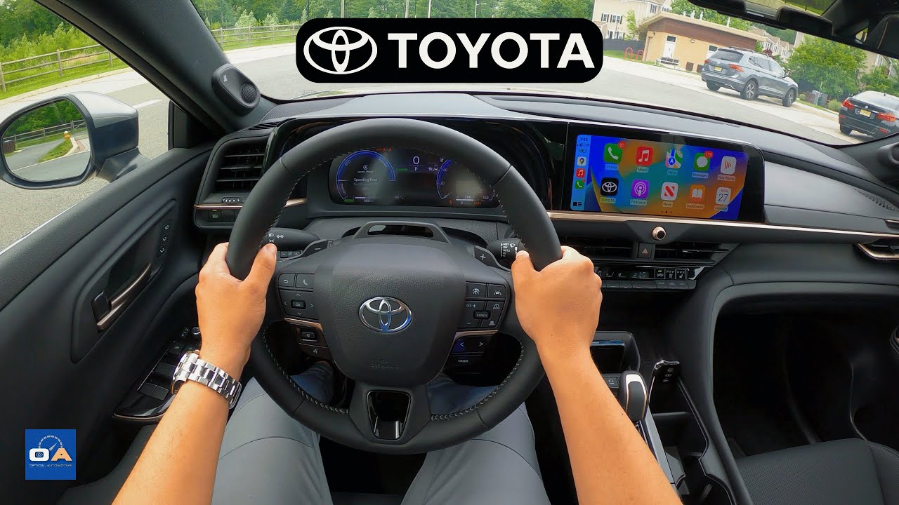 2024/2025 Toyota Crown Platinum AWD Test Drive 🚗
