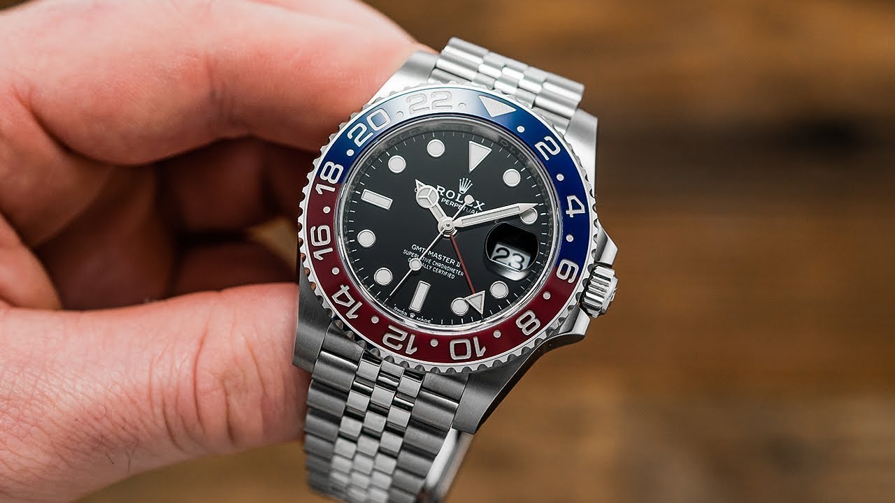 Top 4 Reasons the Rolex GMT Master II Stands Out π