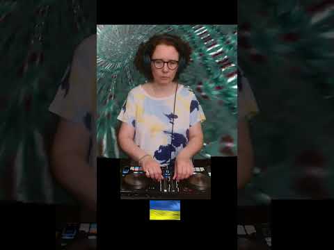 Energy 52 - Cafe Del Mar vs Hugo & The Witch - I Know It's Heaven #djtransition