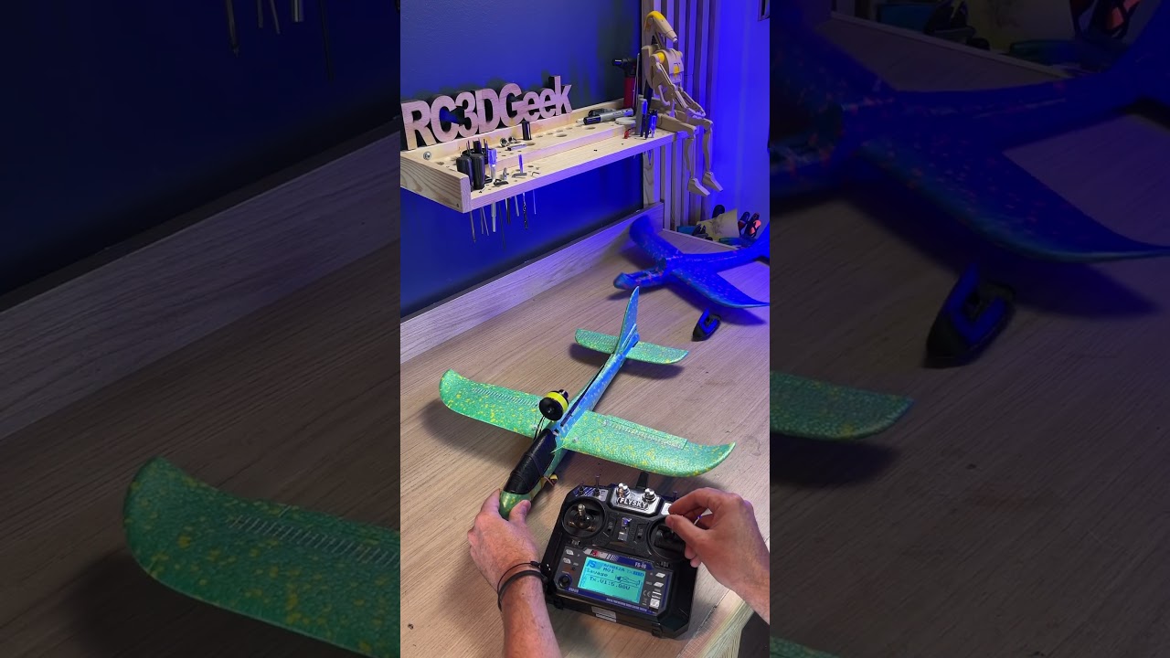 Planeur Action à 2€ Se Transforme en Avion à Turbine ✈️