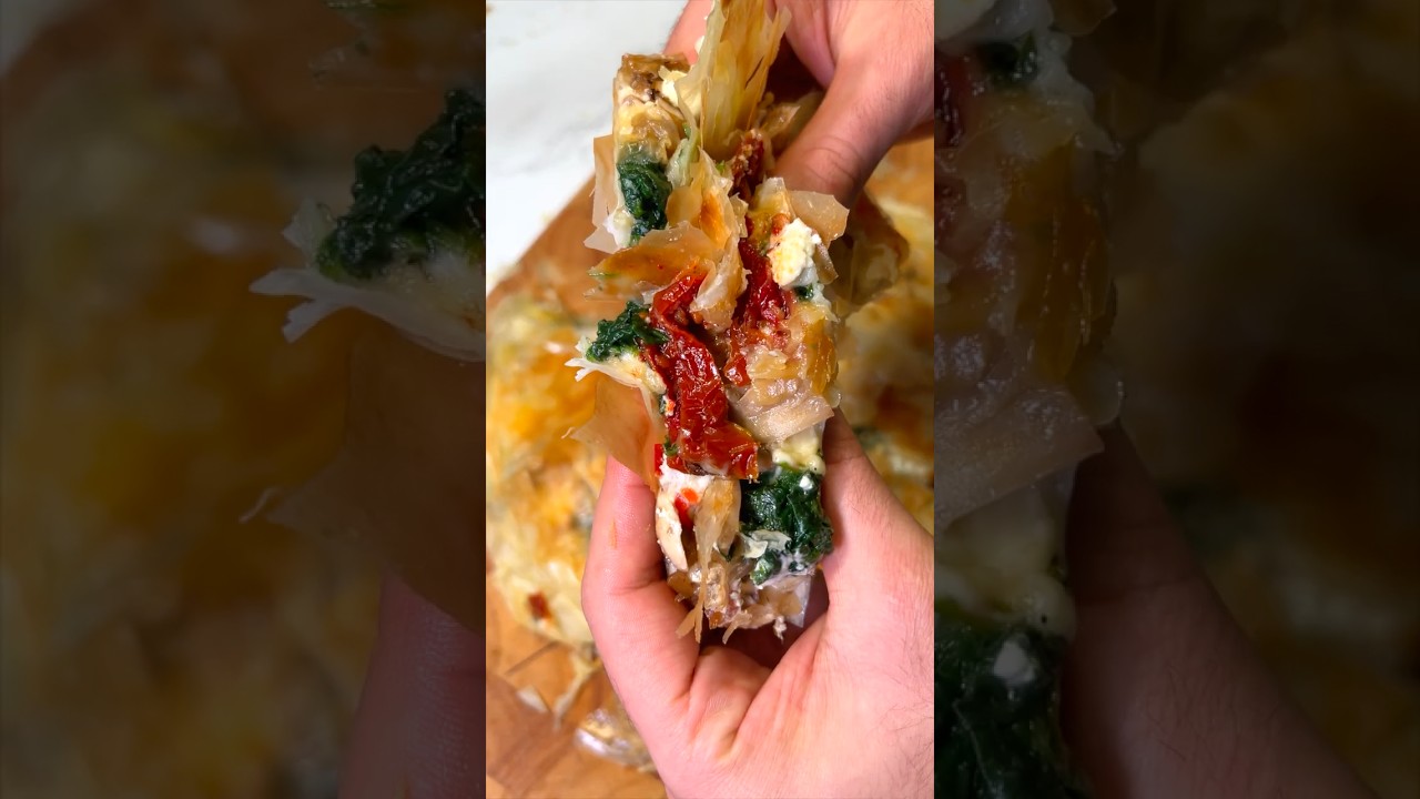 Quick & Delicious Cheesy Spinach Filo Pie in a Skillet 🥧