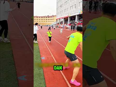 LOMBA LARI ESTAFET ANAK DAN AYAH DISEKOLAH❗️#videoviral #keren #lari