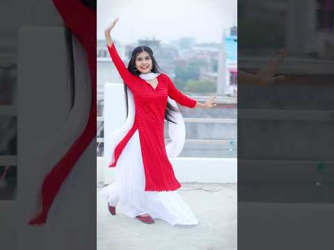 barso re megha dance video |tair ke chali mai too paar chali | viral song #spinxokhushi