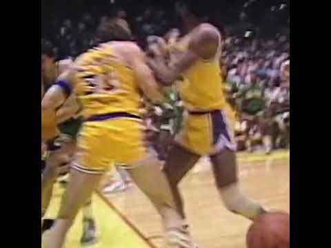Kevin McHale clotheslined Kurt Rambis in the 1984 NBA Finals! 😱