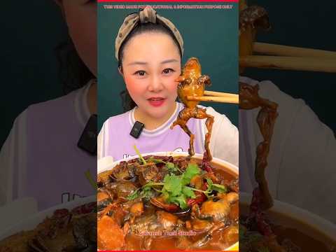 China में मेंढक की खेती और उसकी Recipe? 🐸 😲😱 🙀 | #shorts #frog #facts