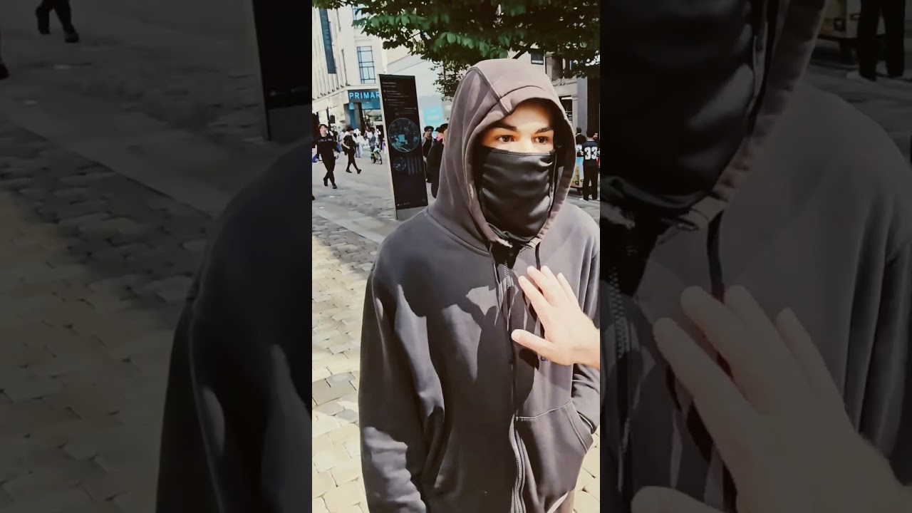 Quick Action: Charlie Veitch & Fred Confront Knife-Wielding Attacker 🛡️