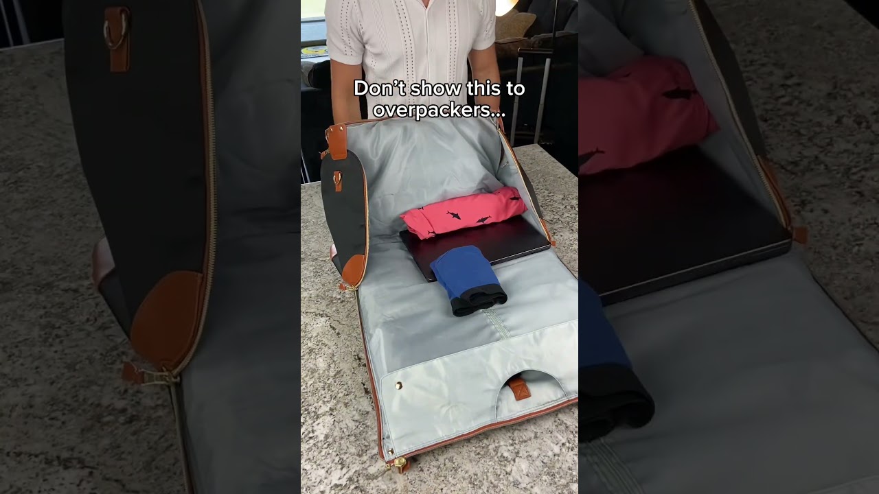 Airlines hate this duffle😈 #vacation #travelhacks #travel2025 #travelbags