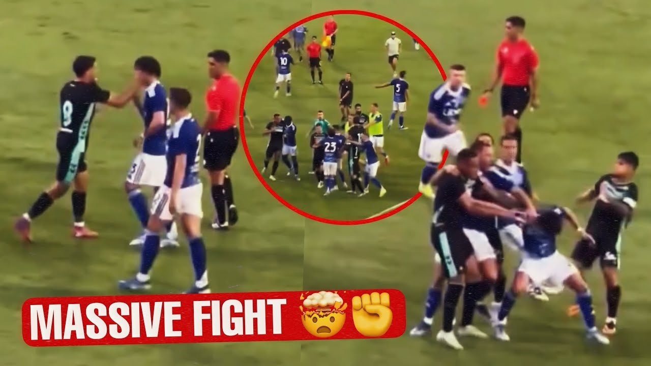 Intense Fight Breaks Out Between Como and Real Betis Players 😳