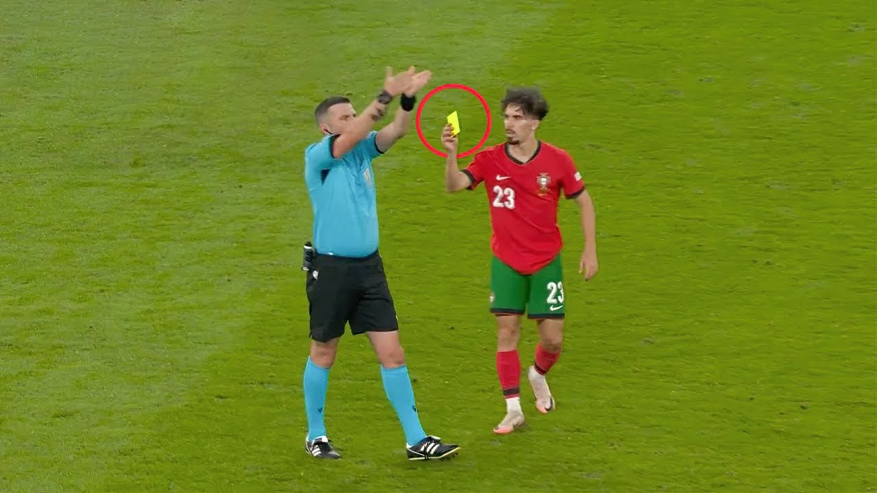 Top Crazy Football Comedy Moments ⚽