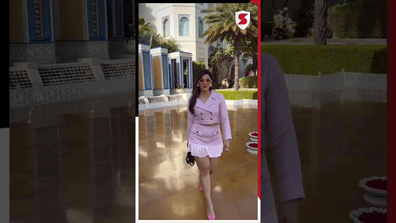 Stunning Mehreen Pirzada - Bollywood Beauty β¨