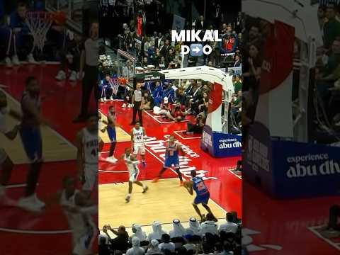 Mikal Bridges gets the steal and cashed in the 3️⃣ #knicks #abudhabi #nba #preseason #basketball