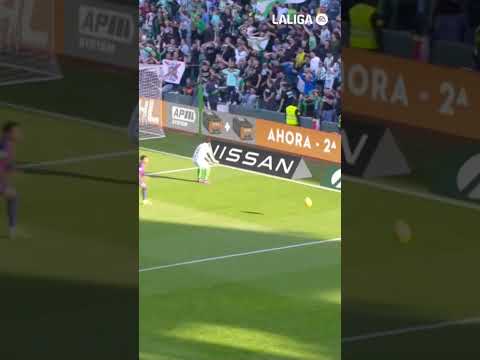 Iñaki Peña. 🧱 #fcbarcelona #laligahighlights #shorts