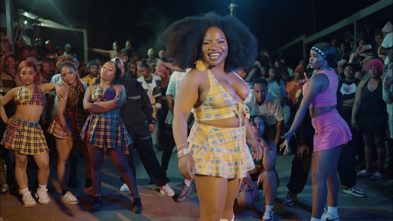 Makhadzi - Sesi Ka Rose (Official Video) 🎶