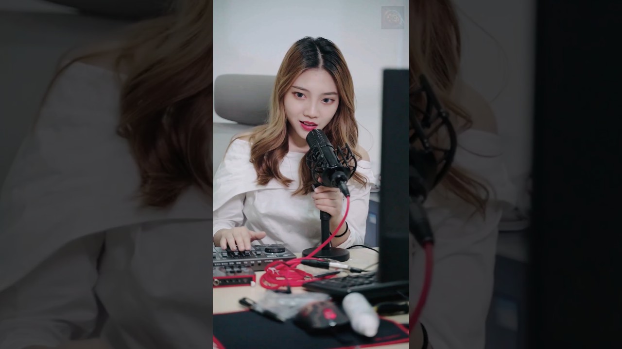 Jini Horror Prank 😂👻 #Love #LoveStory #Funny #BTS #TikTok #Shorts #FunnyShortsFeed