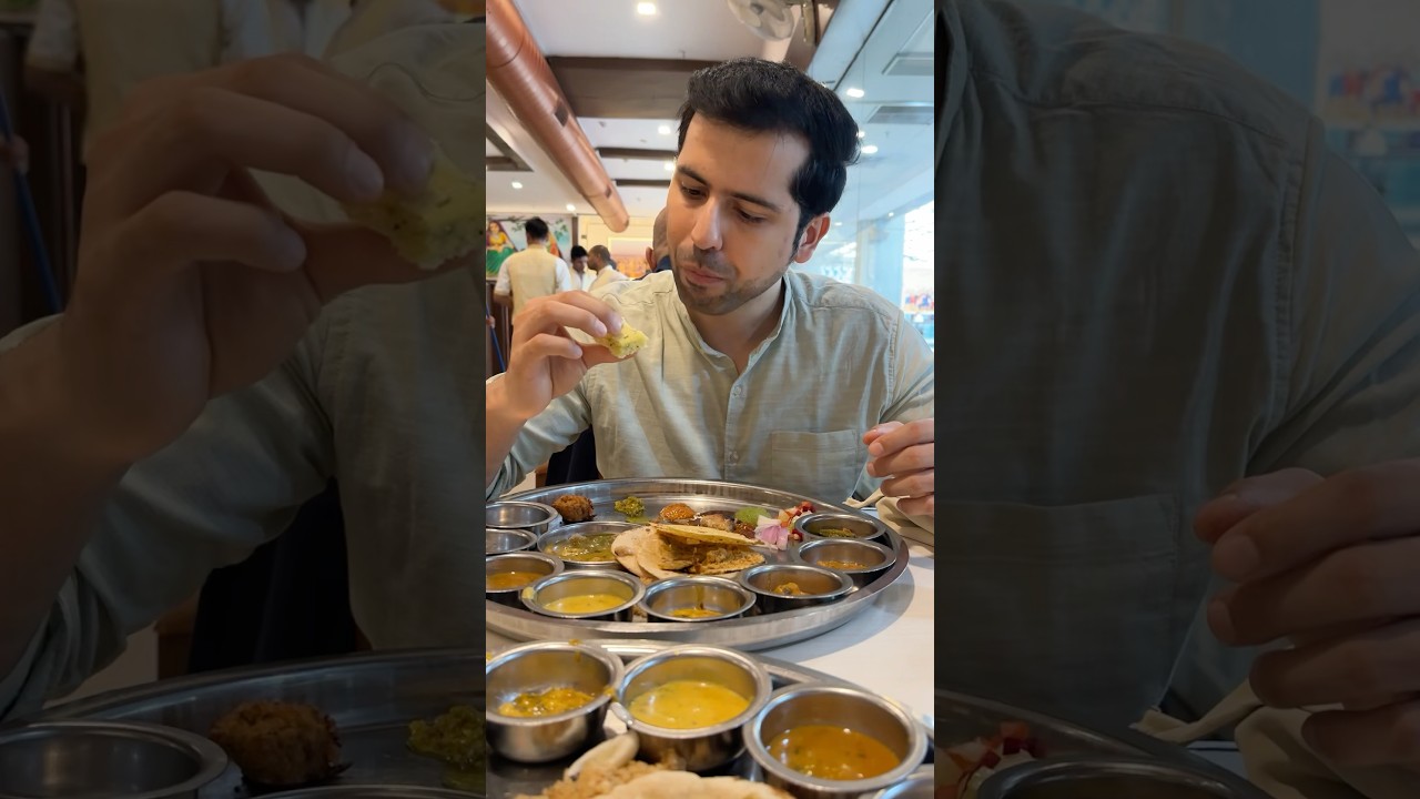 Delhi's Largest Rajasthani Thaali 😍