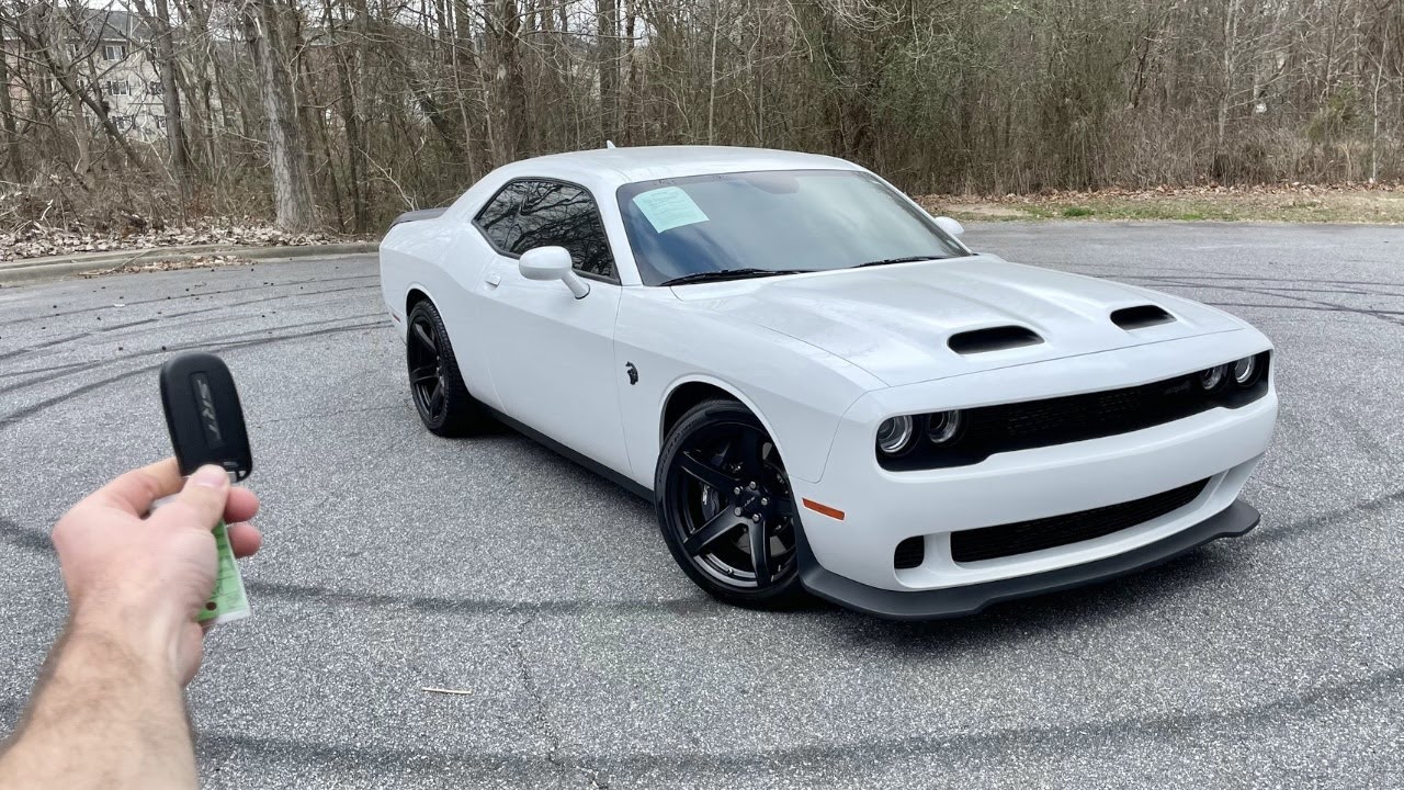 2022 Dodge Challenger SRT Hellcat Redeye Review 🚗