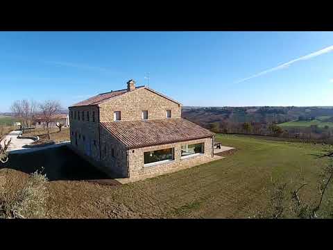 CASALE MIGNOLA - CINGOLI - ITALIA / FARMHOUSE "MIGNOLA" - CINGOLI - ITALY
