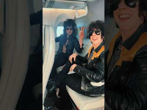 Gimme a love song! #lp #lovelines #lovesong #lptour2023