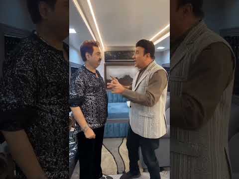 Sanu Please Mujhe Gana Suna! 🎤🎶 | #90sbollywood #AnuMalikXKumarSanu #BaarsatKeMausamMein #Najaayaz