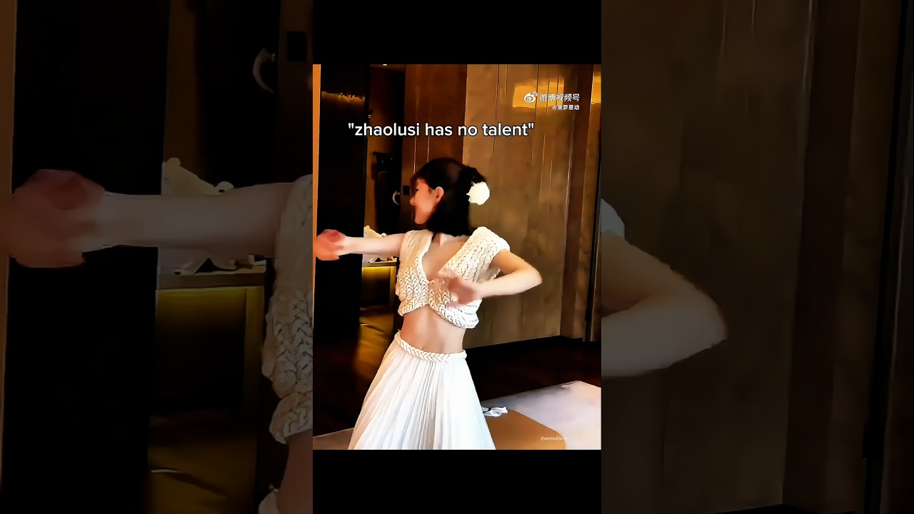 Versatile Actress Zhao Lusi 🌟