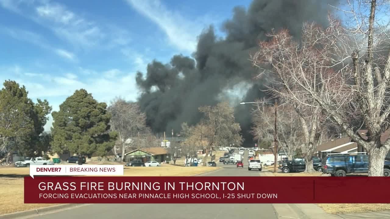 Thornton Grass Fire Closes NB I-25 🚒