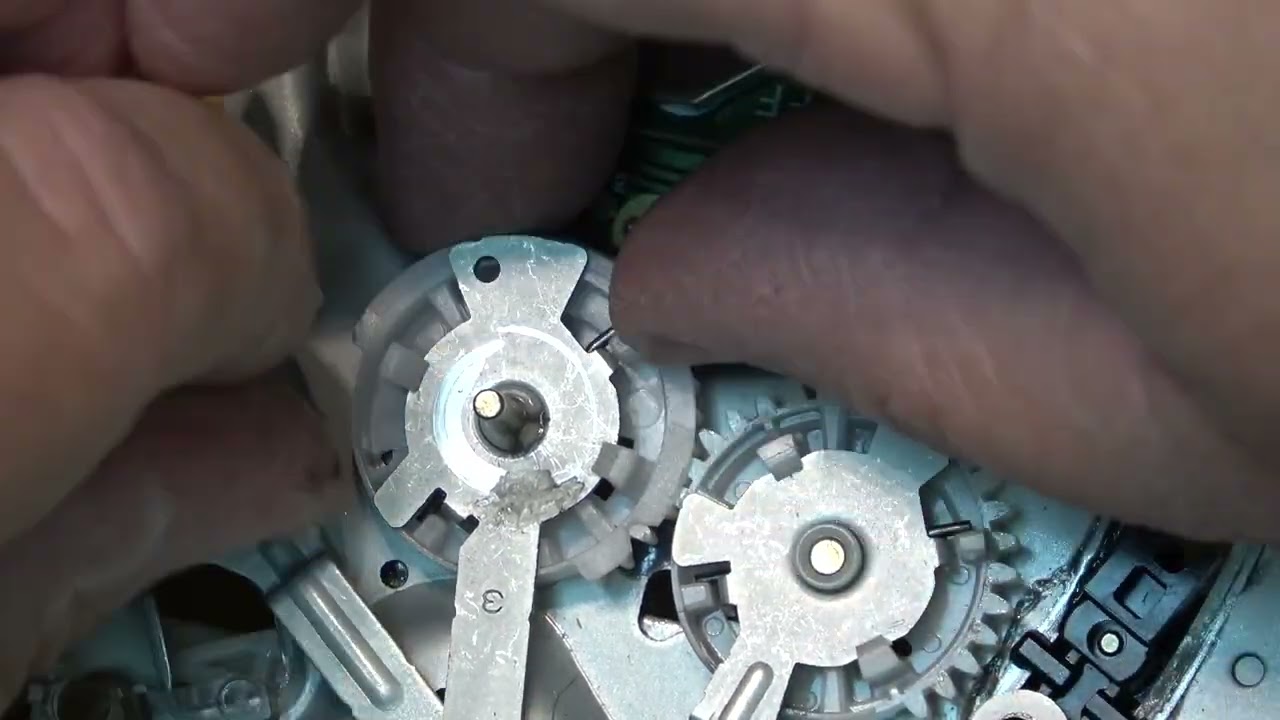Panasonic NV-DH2 DVHS deck customer attempted to fix Lucky me