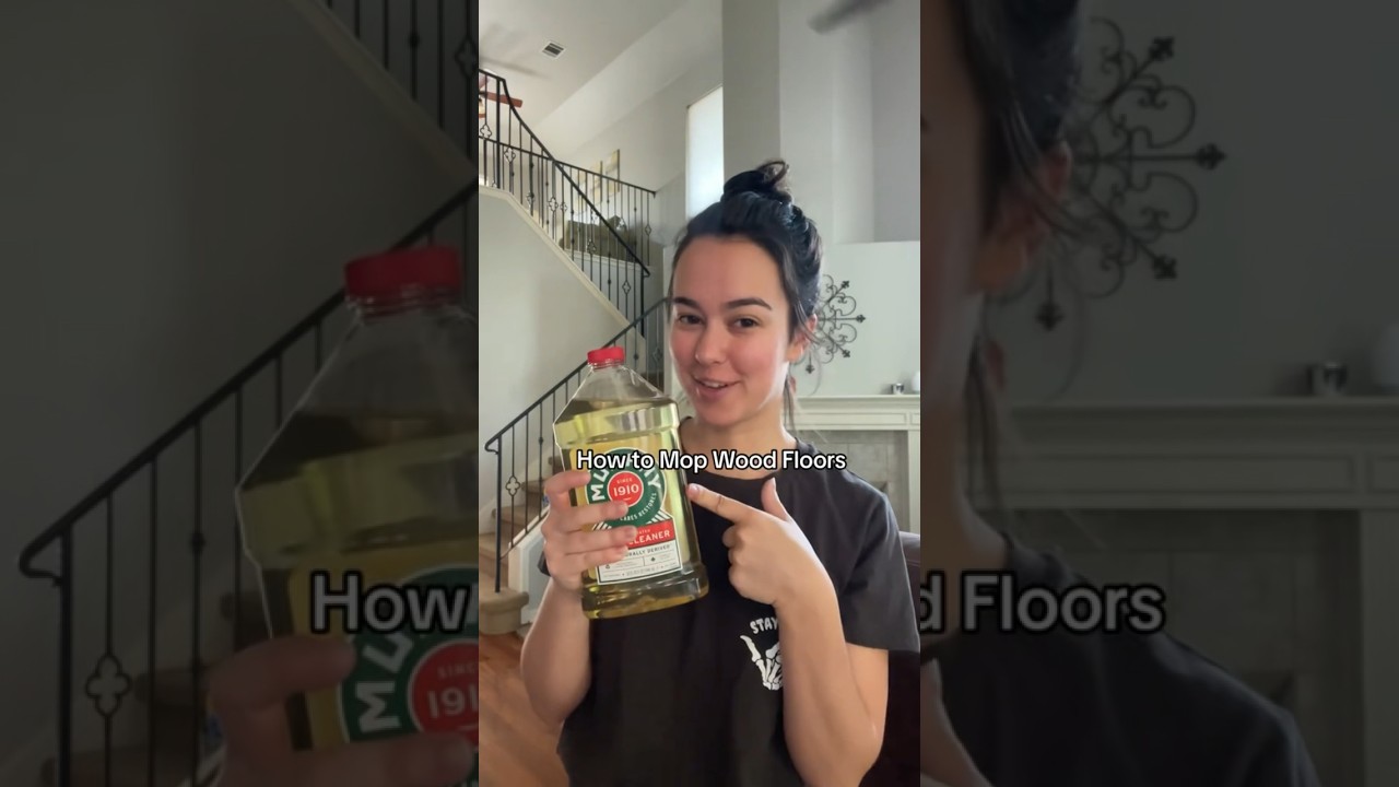 Guide to Mopping Wood Floors 🧹