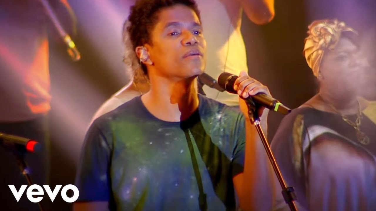 Natiruts ft. Gilberto Gil - Vamos Fugir (Ao Vivo) 🎶