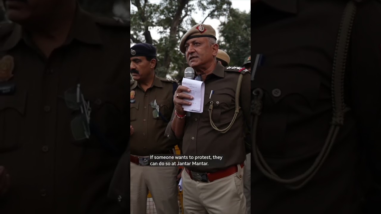 Delhi residents protest against air pollution | BBC News India