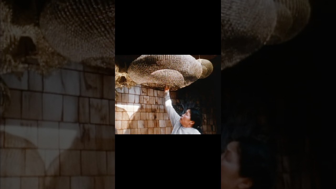 How did Ruth Asawa make her innovative sculptures?