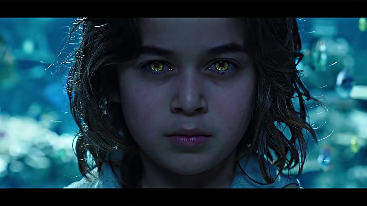 Aquaman's Epic Aquarium Scene 🌊