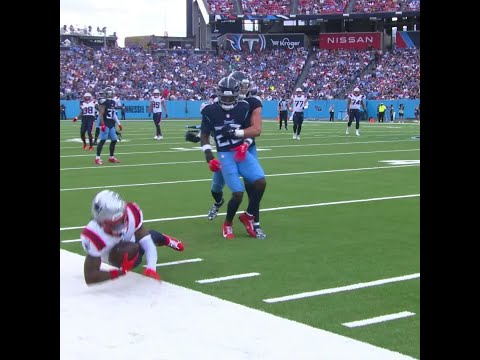 Demario Douglas catches for a 21-yard Gain vs. Tennessee Titans