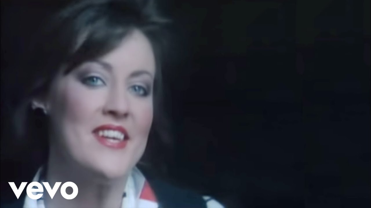 Katrina & The Waves - Walking On Sunshine 🎶