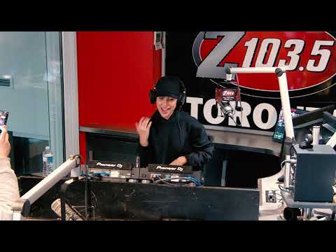 Dana Vicci Live on Z1035 Drive @ 5 with The Hammer.