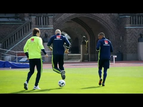 Här tränar Albin Ekdal - joggade runt landslagsträningen - TV4 Sport